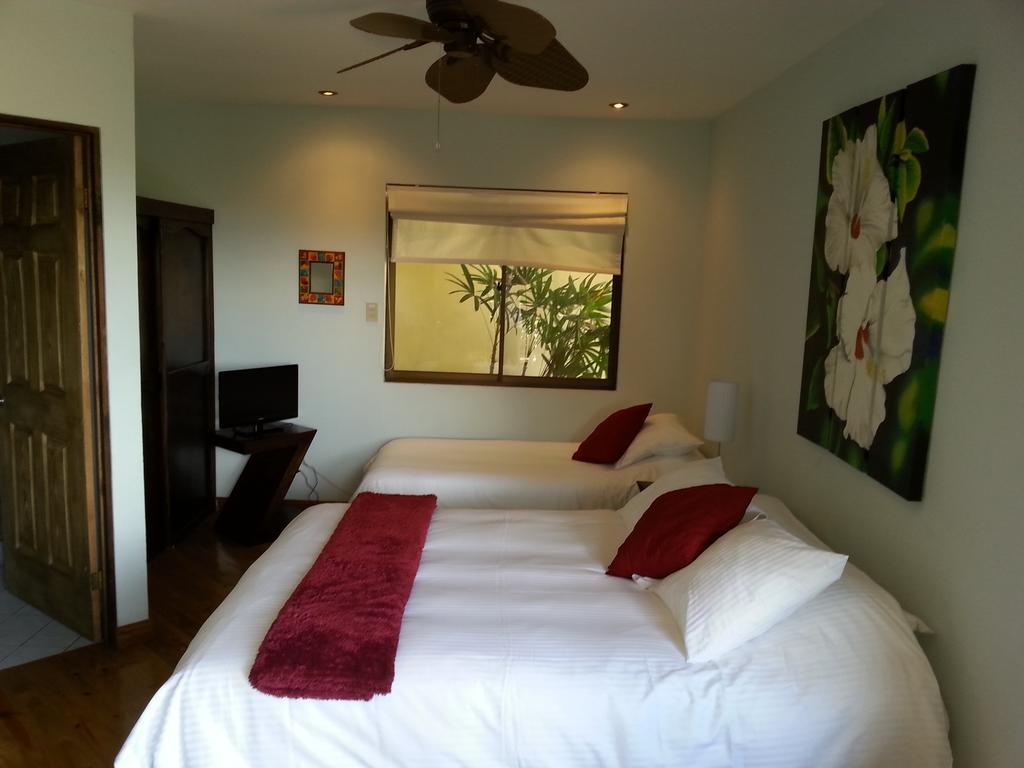 Out Of Bounds Boutique Hotel San Jose  Room photo